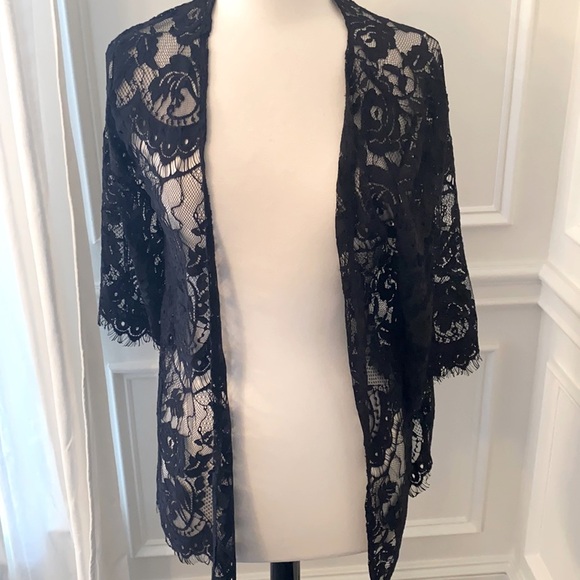 knot sisters Tops - Knot Sisters Lace Kimono Cardigan